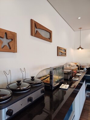 Free daily buffet breakfast - Hotel Pousada Paradise (Caraguatatuba)