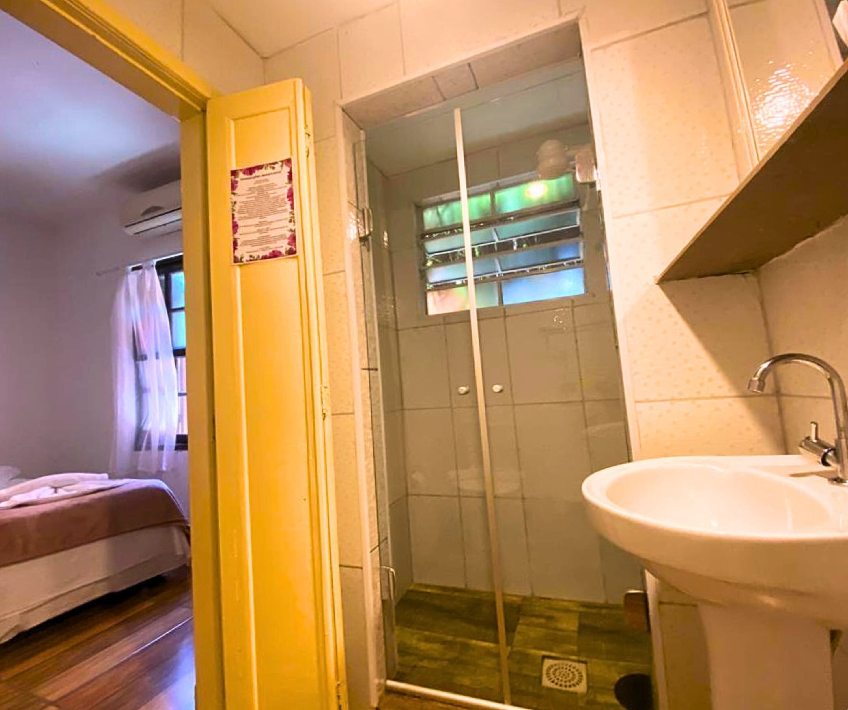 Photo - Pousada Papaya Container