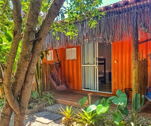 ファミリー トリプルルーム | ミニバー、客室ごとに異なる装飾、客室ごとに異なるインテリア、遮光カーテン