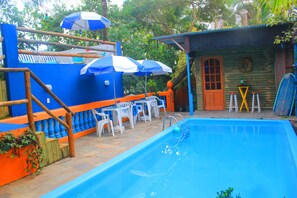 Utomhuspool