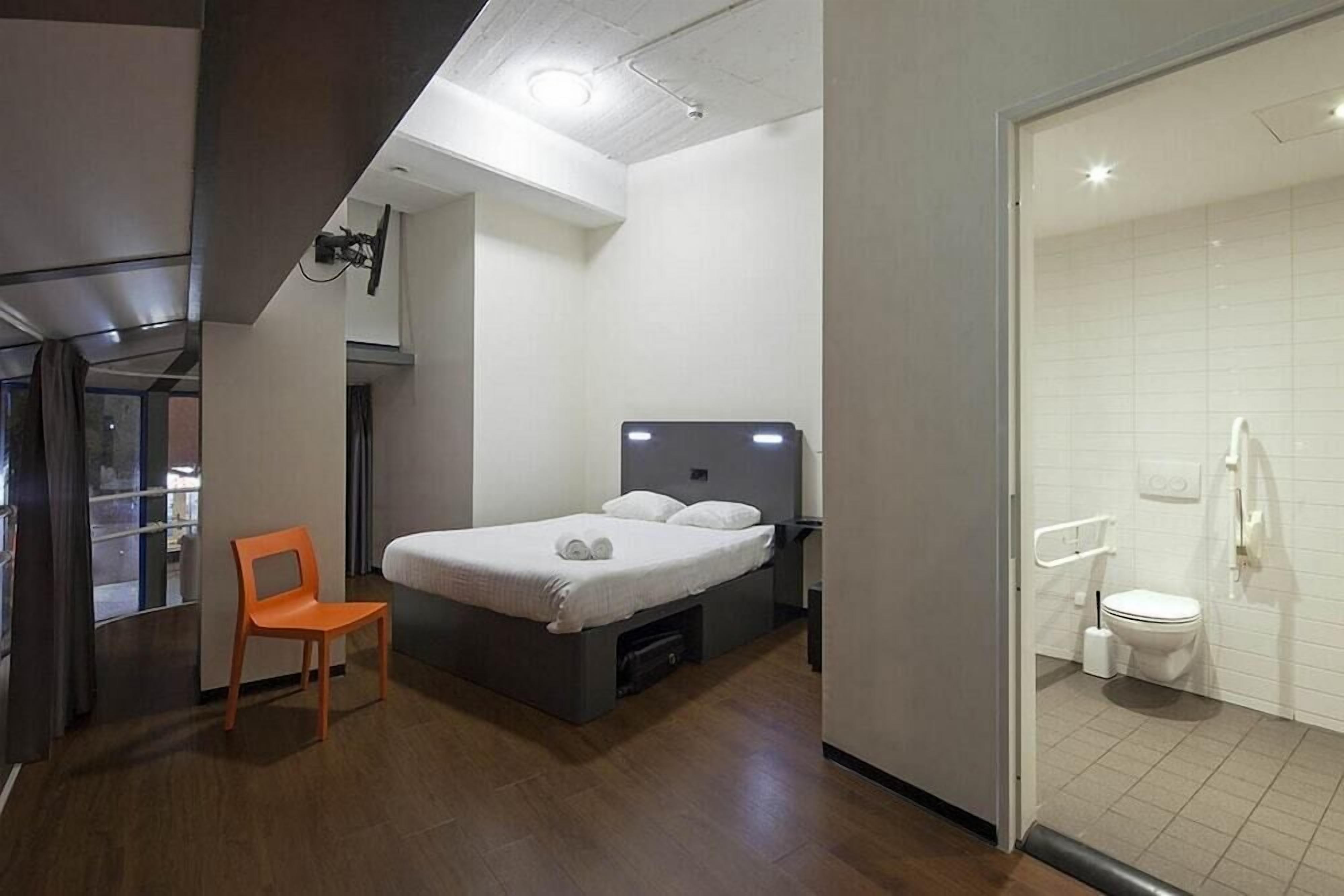 Memory foam beds, soundproofing, iron/ironing board, free WiFi