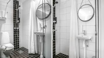 Standaard kamer, 1 eenpersoonsbed, niet-roken, geen ramen | Badkamer | Milieuvriendelijke toiletartikelen, een haardroger, handdoeken, zeep