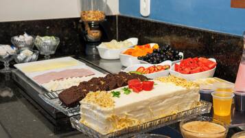 Desayuno bufé gratuito y diario