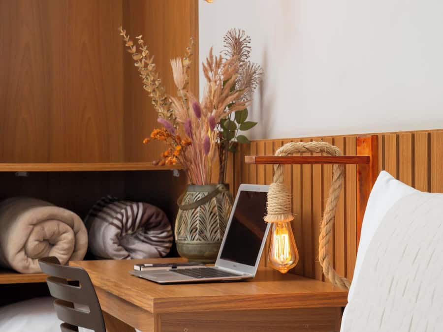 Minibar, free WiFi, bed sheets