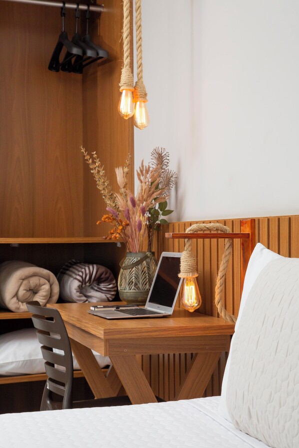 Minibar, wifi gratis y ropa de cama 