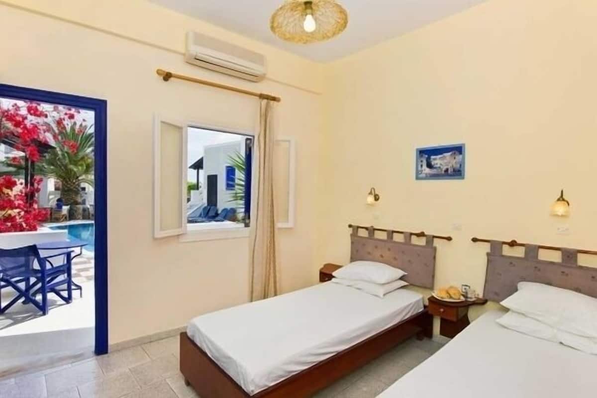 Zimmersafe, Verdunkelungsvorhänge, schallisolierte Zimmer