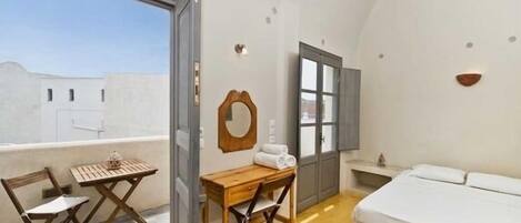 Zimmersafe, Verdunkelungsvorhänge, schallisolierte Zimmer