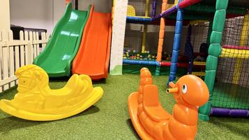Children’s play area – indoor