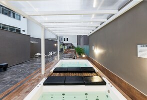 Indoor pool, sun loungers