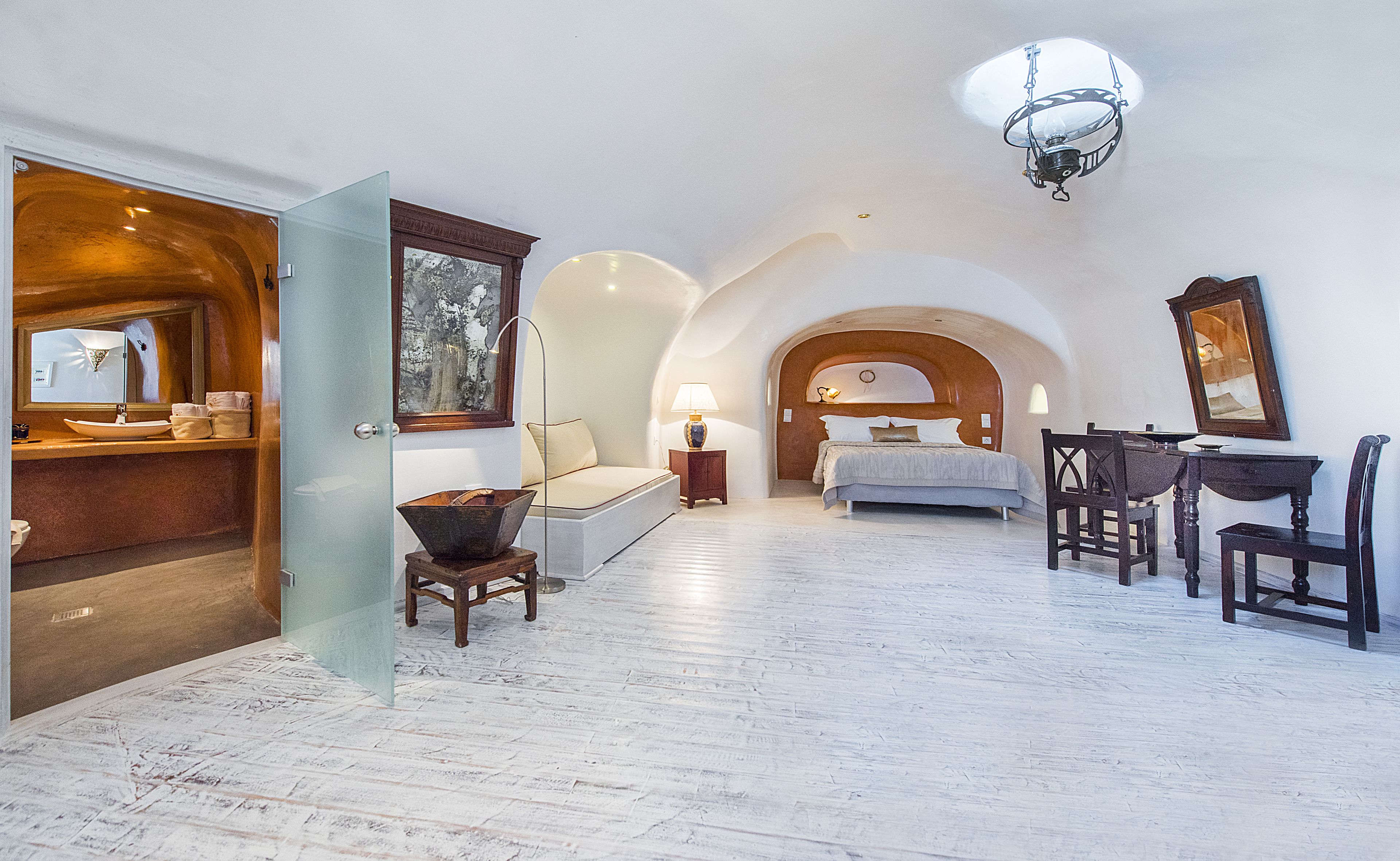 junior suite | in-room safe, free cots/infant beds, free wifi, bed sheets