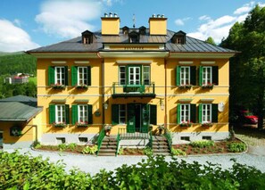 Front of property - Villa Solitude (Bad Gastein)