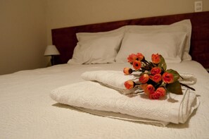 Minibar, blendingsgardiner og ekstrasenger (mot et tillegg)