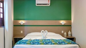 Superior Double Room | Minibar, blackout drapes, iron/ironing board (on request), WiFi (free) - Pousada Casamar (Ipojuca)