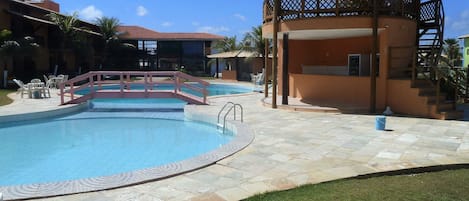 2 outdoor pools, pool umbrellas, sun loungers