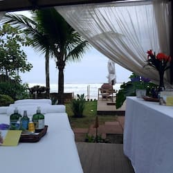 Sauna, body treatments, aromatherapy, deep-tissue massages, body wraps