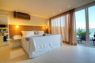 Suite (Royal Saccaro) | 1 bedroom, minibar, in-room safe, individually decorated