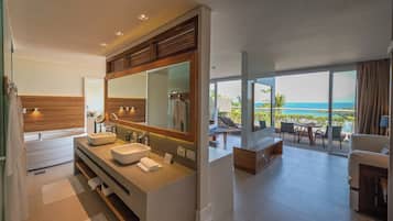 Suite (Royal Saccaro) | 1 bedroom, minibar, in-room safe, individually decorated