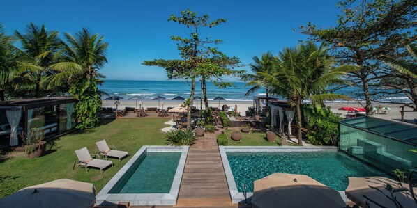 Outdoor pool, open 8:00 AM to 10:00 PM, pool loungers