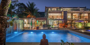 Outdoor pool, open 8:00 AM to 10:00 PM, sun loungers