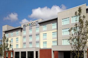 Exterior - Four Points by Sheraton Edmonton International Airport (Nisku)