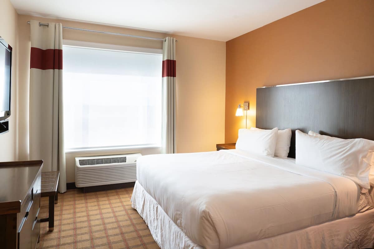 Suite, 1 Bedroom | Premium bedding, pillowtop beds, in-room safe, desk