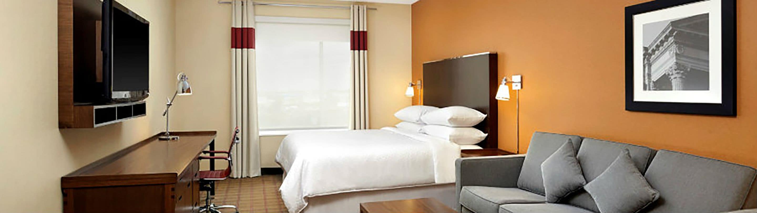 premium bedding, pillow-top beds, in-room safe, desk