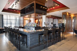 Lounge - Four Points by Sheraton Edmonton International Airport (Nisku)
