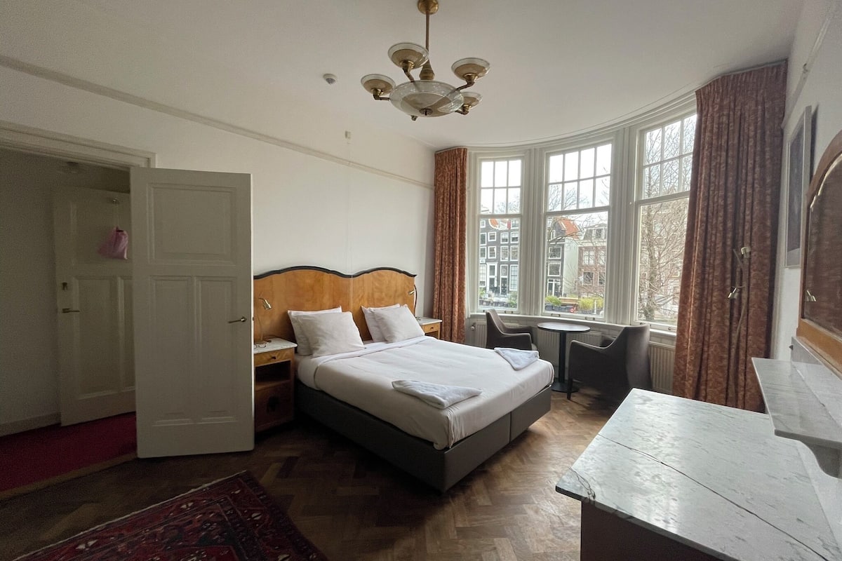 Suite, Canal View | In-room safe, desk, blackout curtains, free WiFi