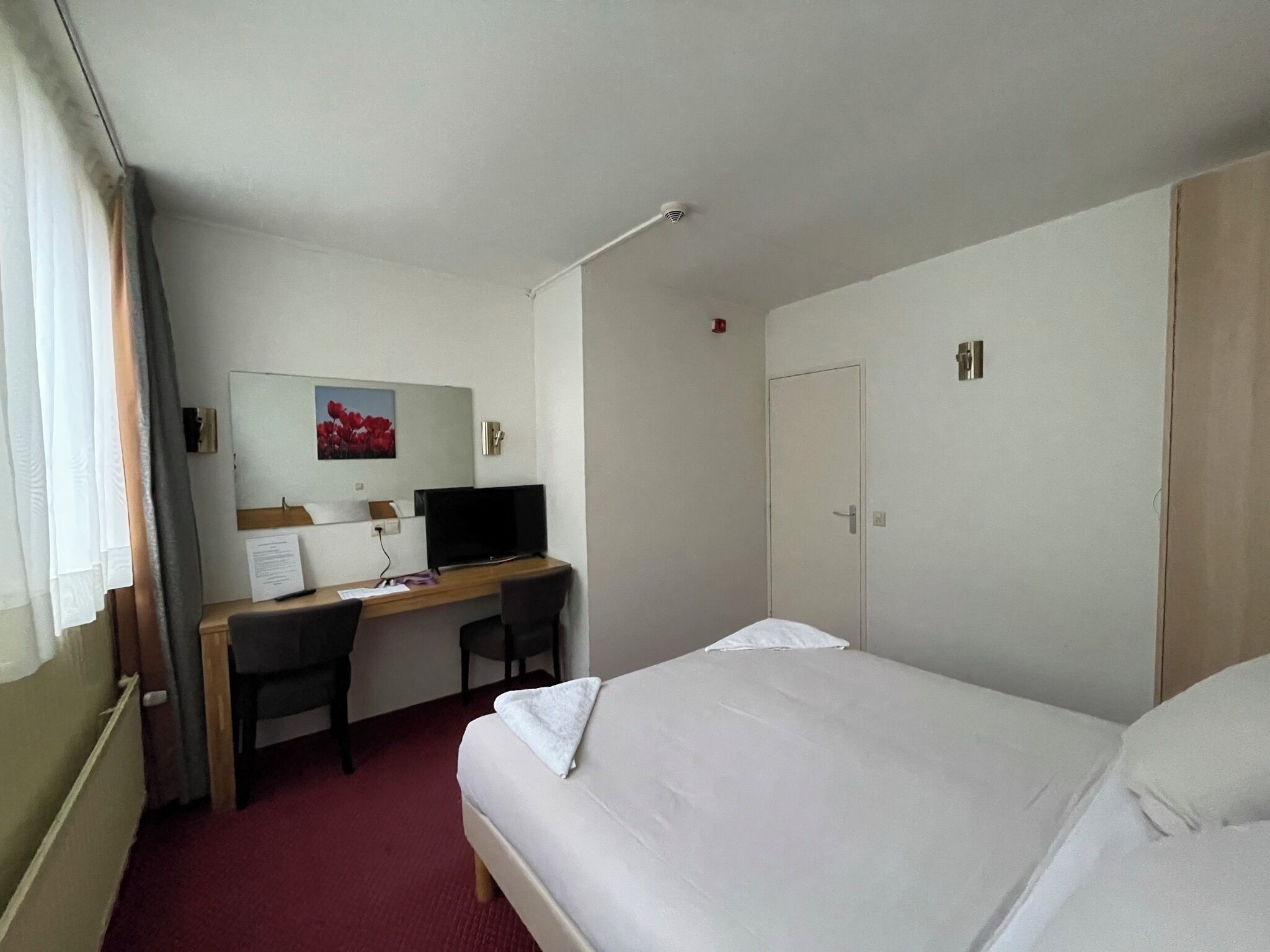 Double Room, Private Bathroom, City View | In-room safe, desk, blackout curtains, free WiFi