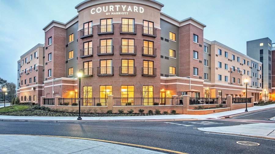 Courtyard Glassboro Rowan University