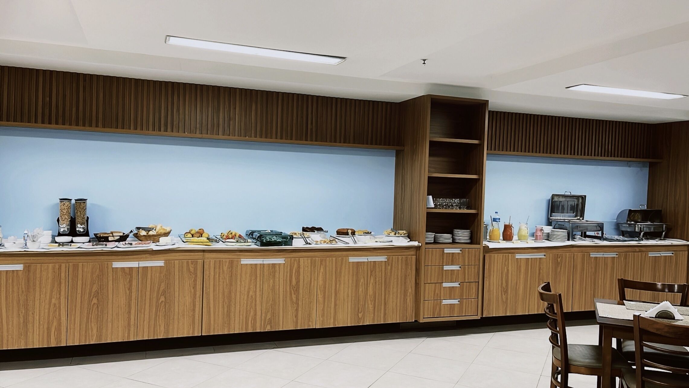 Desayuno buffet incluido todos los días 