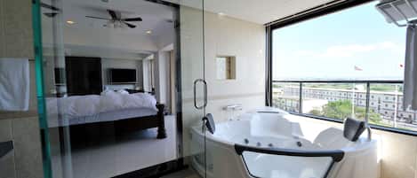Chambre Royale, 1 lit double, non-fumeur, vue ville | Salle de bain