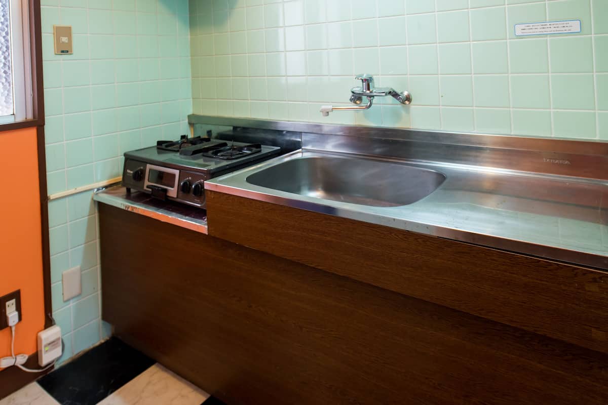 fridge, electric kettle