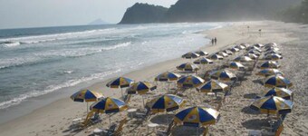 坎布里海灘飯店