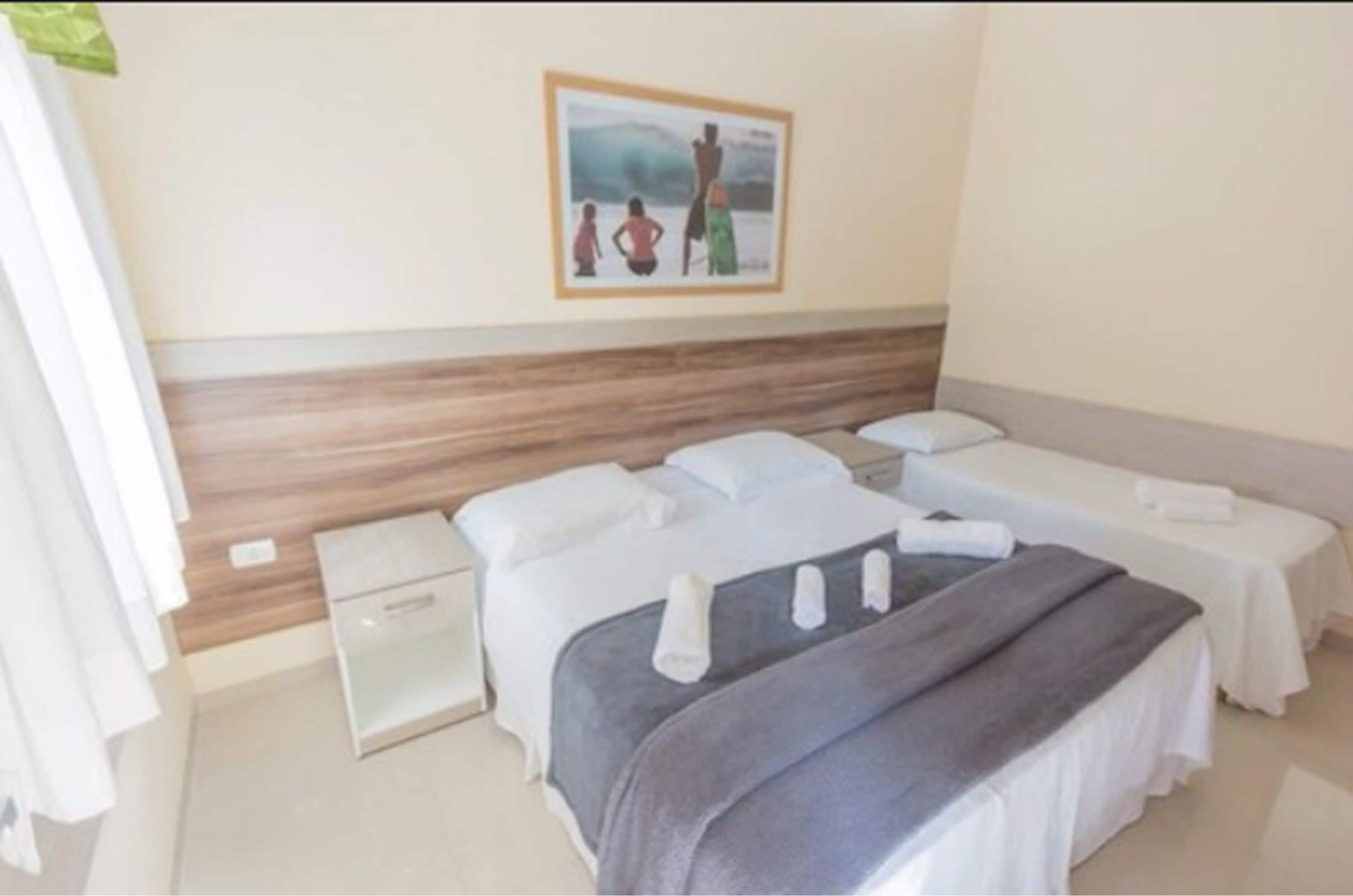 standard triple room | minibar, in-room safe, desk, free wifi