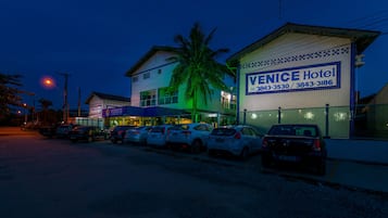 Fachada da propriedade