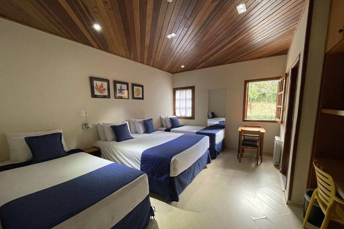 Superior-Vierbettzimmer, Mehrere Betten (Quadrupla)