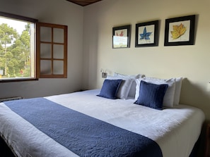 Quarto casal superior | 3 quartos, frigobar, cortinas blackout, quartos à prova de som