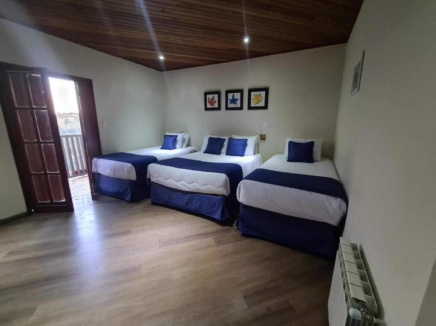 3 bedrooms, minibar, blackout curtains, soundproofing
