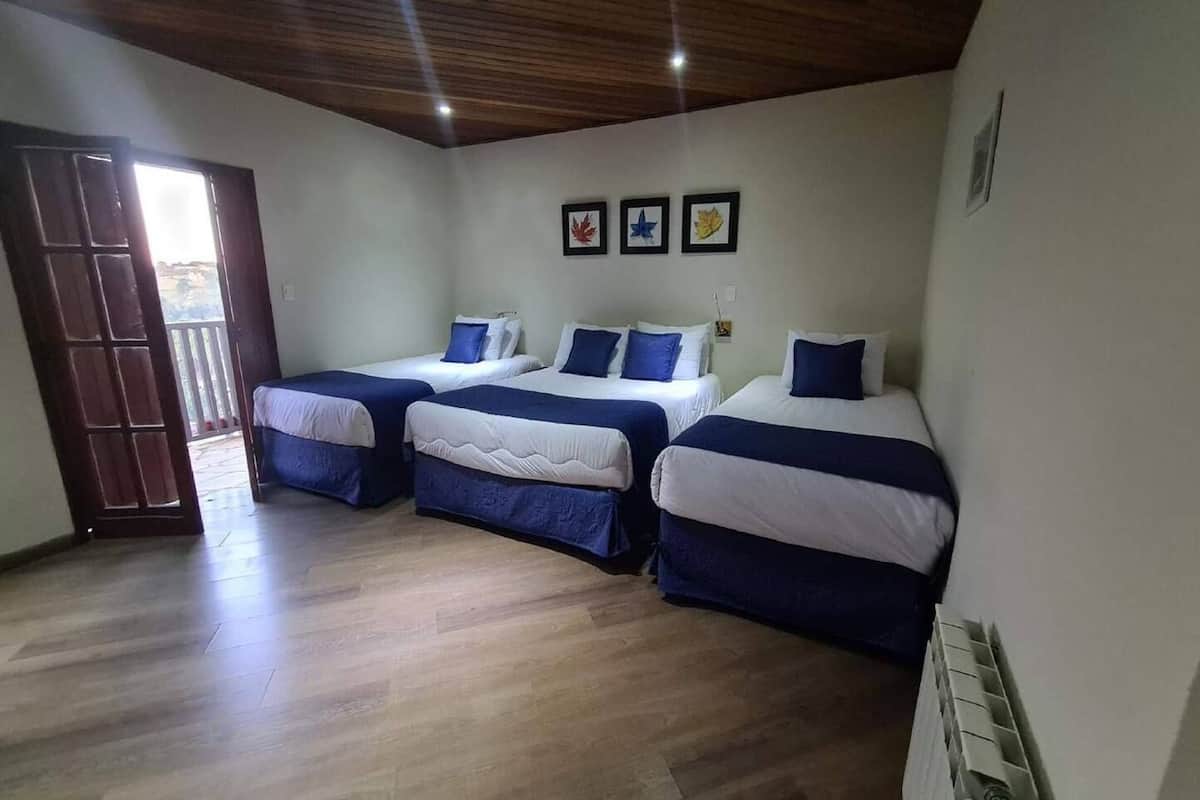 3 habitaciones, minibar, cortinas blackout y insonorización