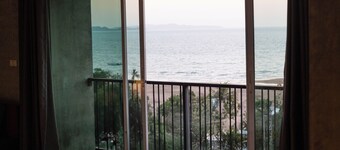 B2 Sea View Pattaya Boutique & Budget Hotel