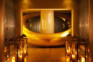 Couples treatment rooms, hot tub, steam room, body treatments