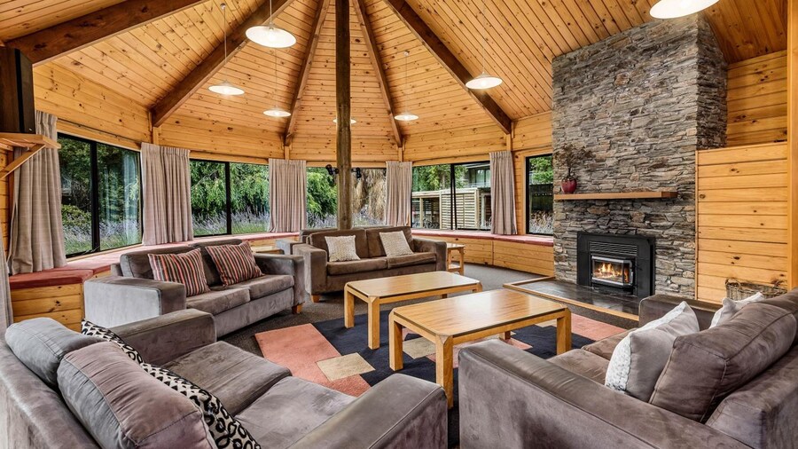 Altamont Lodge