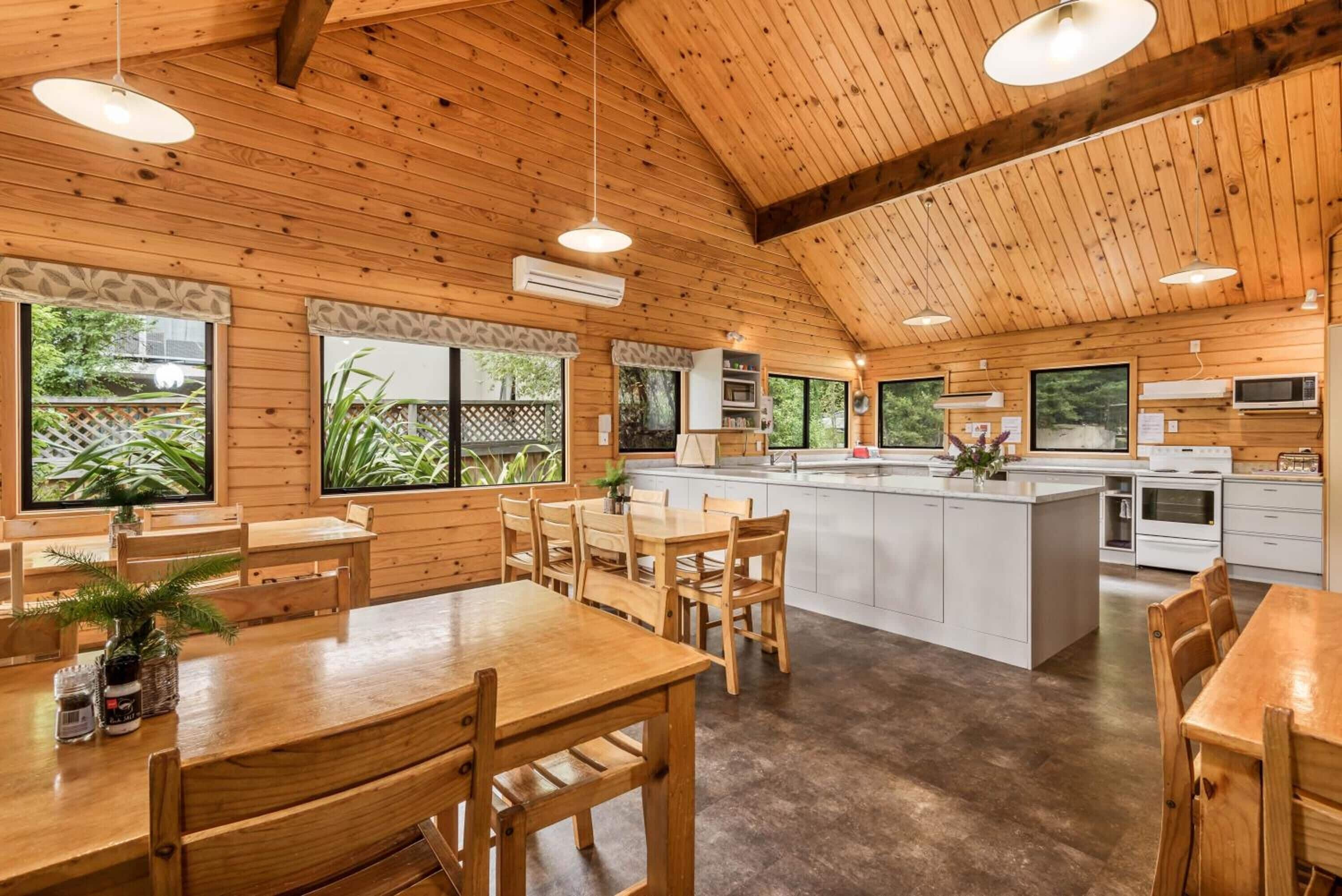 Cookware/dishes/utensils