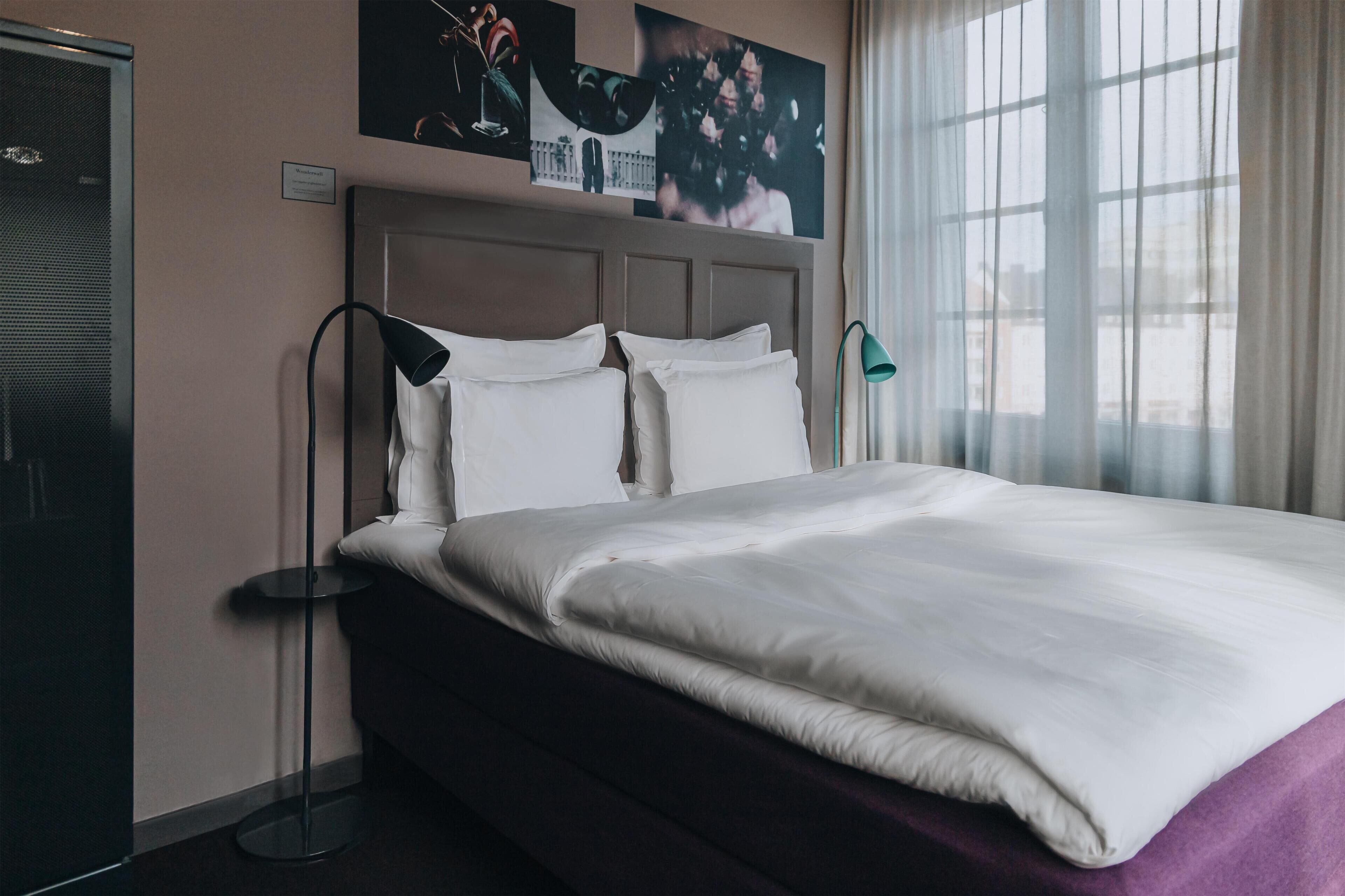 Room, 1 Queen Bed | Premium bedding, in-room safe, individually decorated, blackout drapes