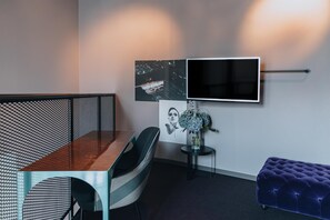 Premium bedding, in-room safe, individually decorated, blackout curtains - STORY HOTEL STOCKHOLM NORTH, in JdV by Hyatt (Sundbyberg)