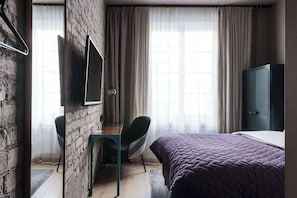 Room, 1 Double Bed | Premium bedding, in-room safe, individually decorated, blackout curtains