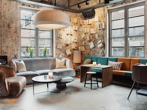 Lobby - STORY HOTEL STOCKHOLM NORTH, in JdV by Hyatt (Sundbyberg)