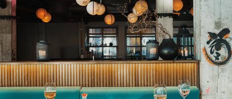 Breakfast, lunch and dinner served