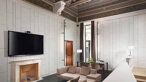 Presidential Suite | Living area | LED TV - Piazza Del Gesù Luxury Suites (Rome)